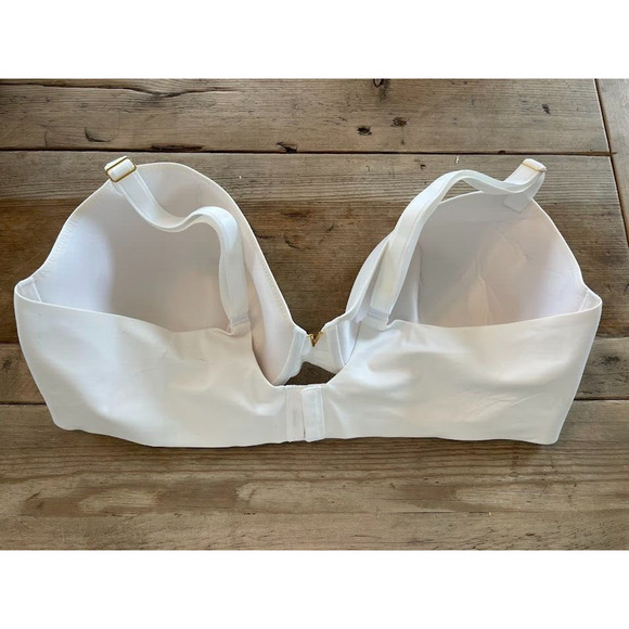 Victoria's Secret Pure White 30DD Love Cloud Smooth Lightly Lined Demi Bra - Picture 2 of 2